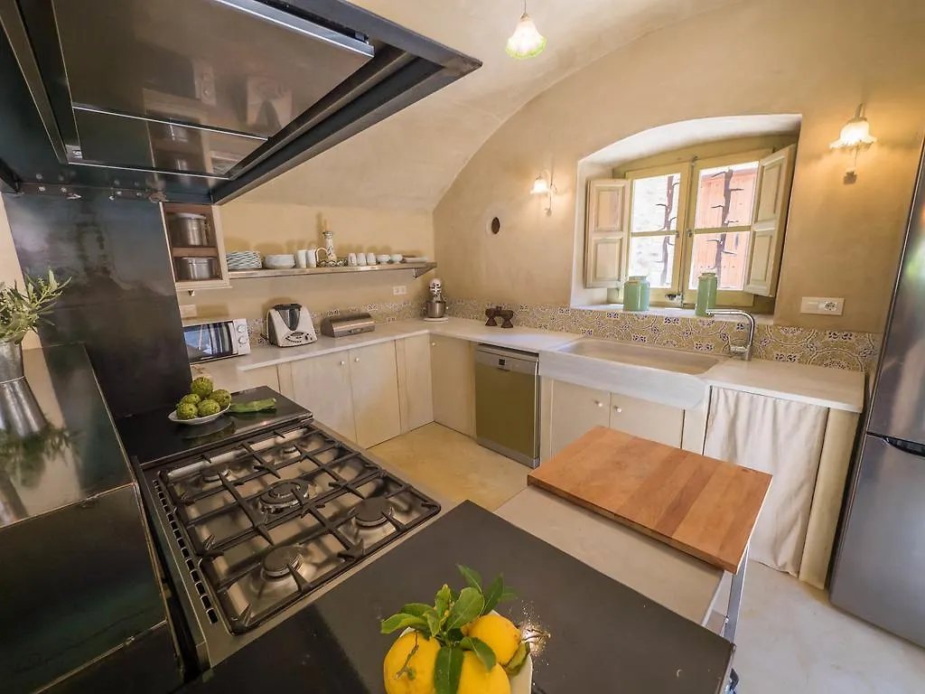 El Salt De La Reina Villa Palau Saverdera Holiday home